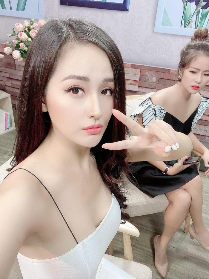 Mai Phương Thúy U40 nhưng vẫn đang độc thân vui vẻ (Ảnh: FBNV) Mai Phương Thúy U40 nhưng vẫn đang độc thân vui vẻ (Ảnh: FBNV)