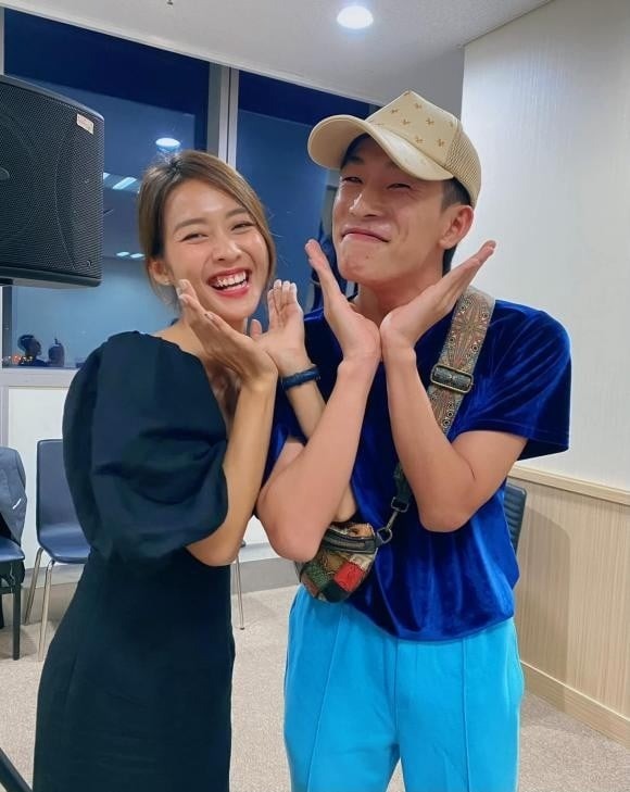 Tuấn Mõ giao lưu với nhiều đồng nghiệp trong nghề mỗi khi có dịp gặp gỡ (Ảnh: FBNV)