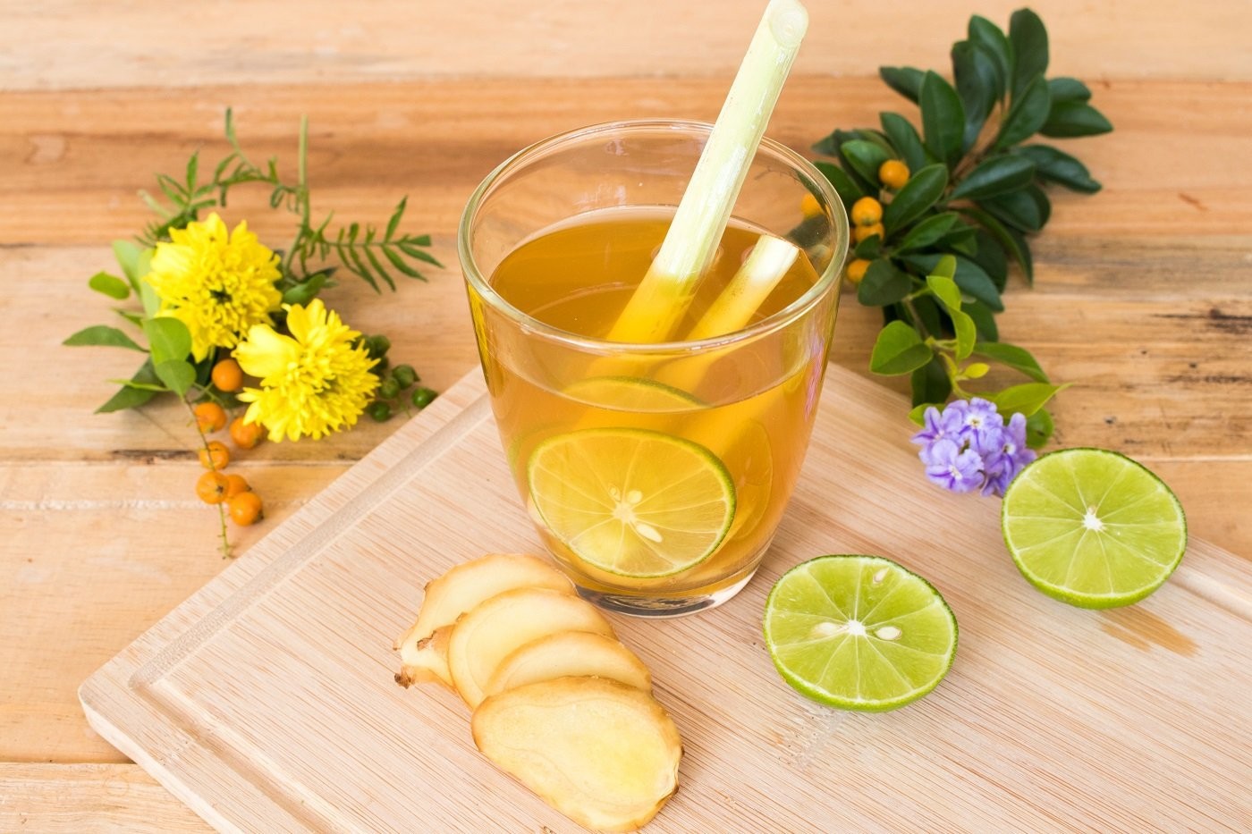 Sả: Loại cây giá rẻ nhưng công dụng thần kỳ, 1001+ bài thuốc chữa bệnh ít người biết - Ảnh 4 Sả: Loại cây giá rẻ nhưng công dụng thần kỳ, 1001+ bài thuốc chữa bệnh ít người biết - Ảnh 4
