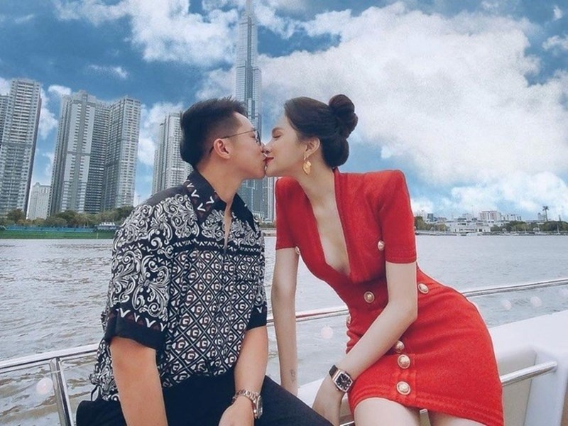 Hương Giang - Matt Liu từng là cặp đôi ngọt ngào, hạnh phúc khiến nhiều người kỳ vọng sẽ sớm kết hôn (Ảnh: FBNV) Hương Giang - Matt Liu từng là cặp đôi ngọt ngào, hạnh phúc khiến nhiều người kỳ vọng sẽ sớm kết hôn (Ảnh: FBNV)