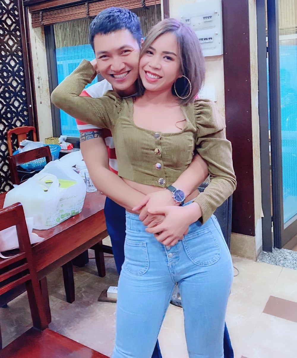 Gia đình nhỏ của Mạnh Trường luôn nhận được sự quan tâm lớn từ phía dân mạng (Ảnh: FBNV) Gia đình nhỏ của Mạnh Trường luôn nhận được sự quan tâm lớn từ phía dân mạng (Ảnh: FBNV)