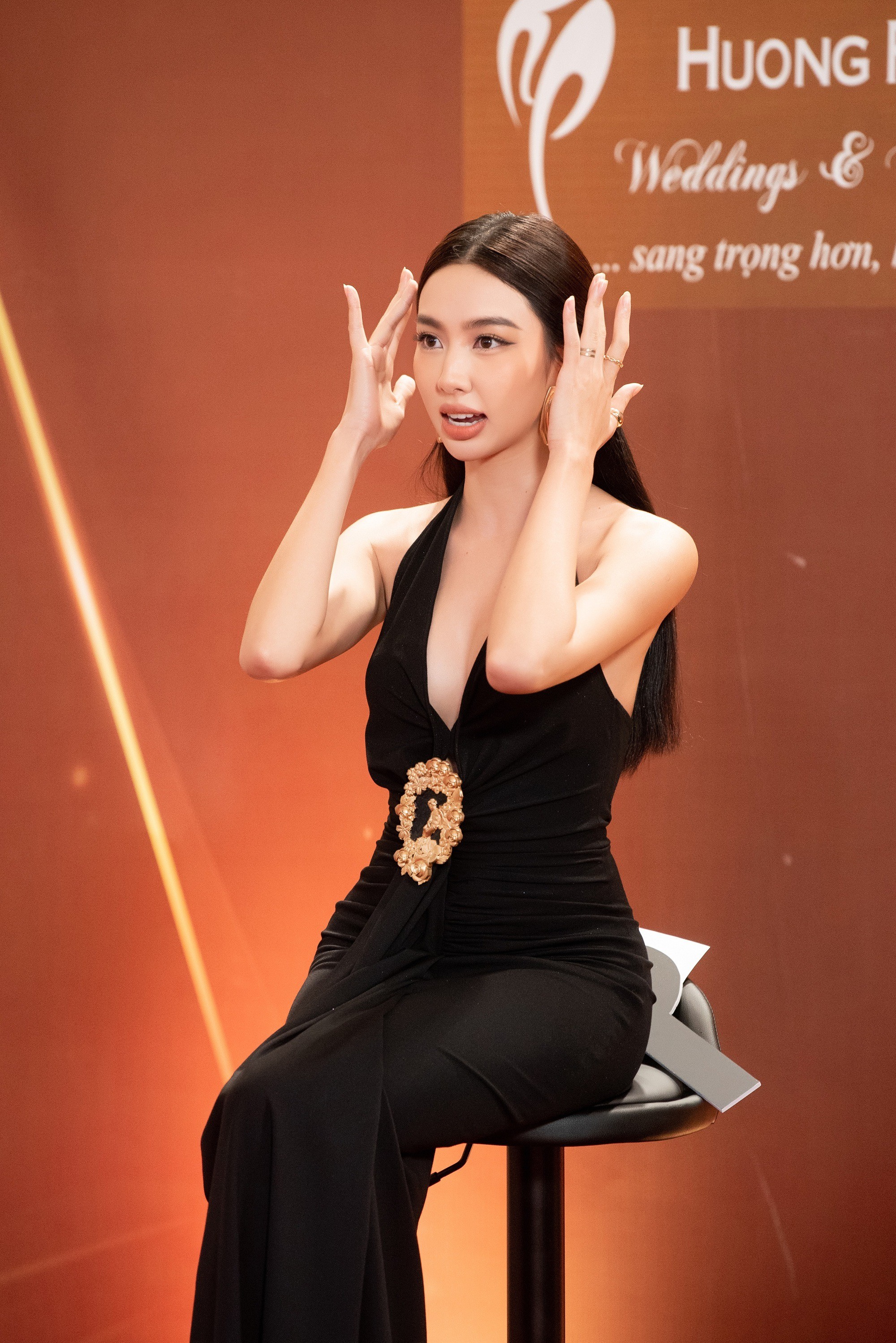 Hoa hậu Thùy Tiên (Ảnh: FBNV)