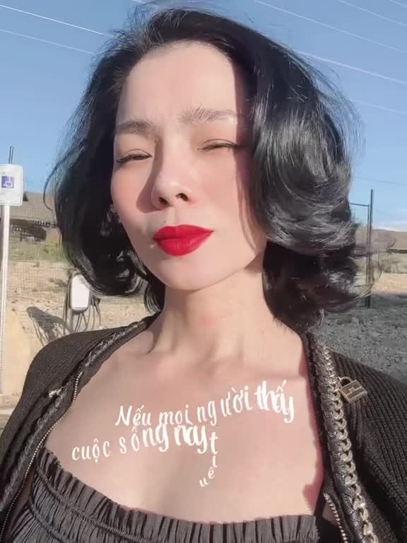 Lệ Quyên hiếm hoi hé lộ công việc thường ngày của bạn trai kém tuổi - Ảnh 2 Lệ Quyên hiếm hoi hé lộ công việc thường ngày của bạn trai kém tuổi - Ảnh 2