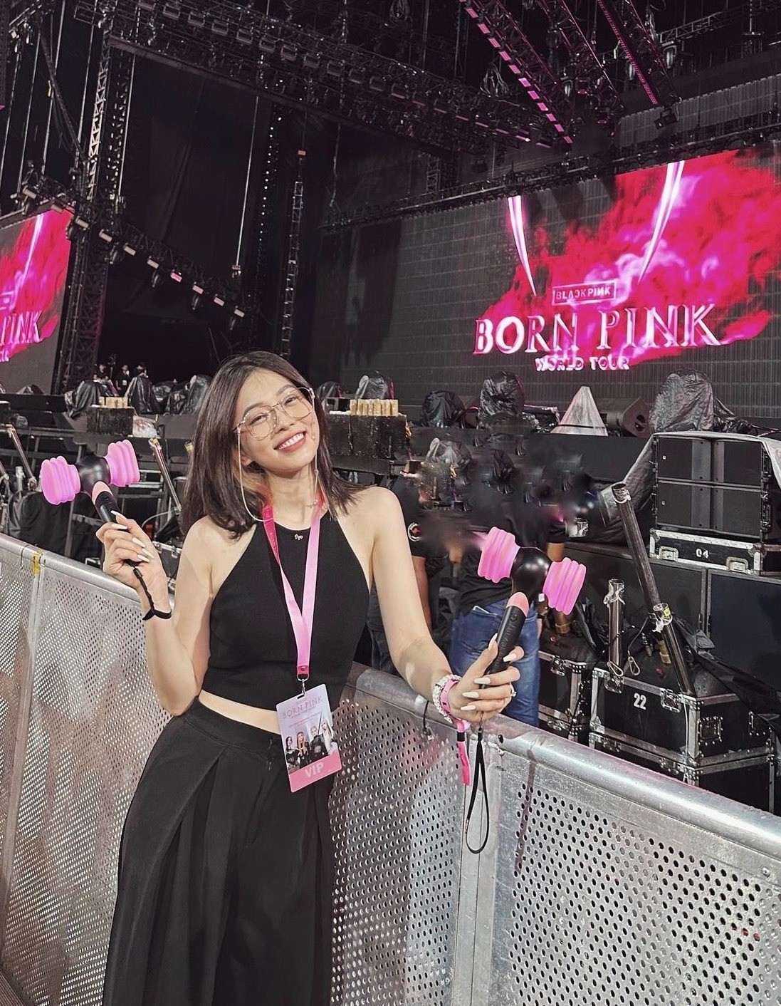 'See tình' được BLACKPINK nhảy trong concert, Hoàng Thuỳ Linh có phản ứng đáng chú ý - Ảnh 1