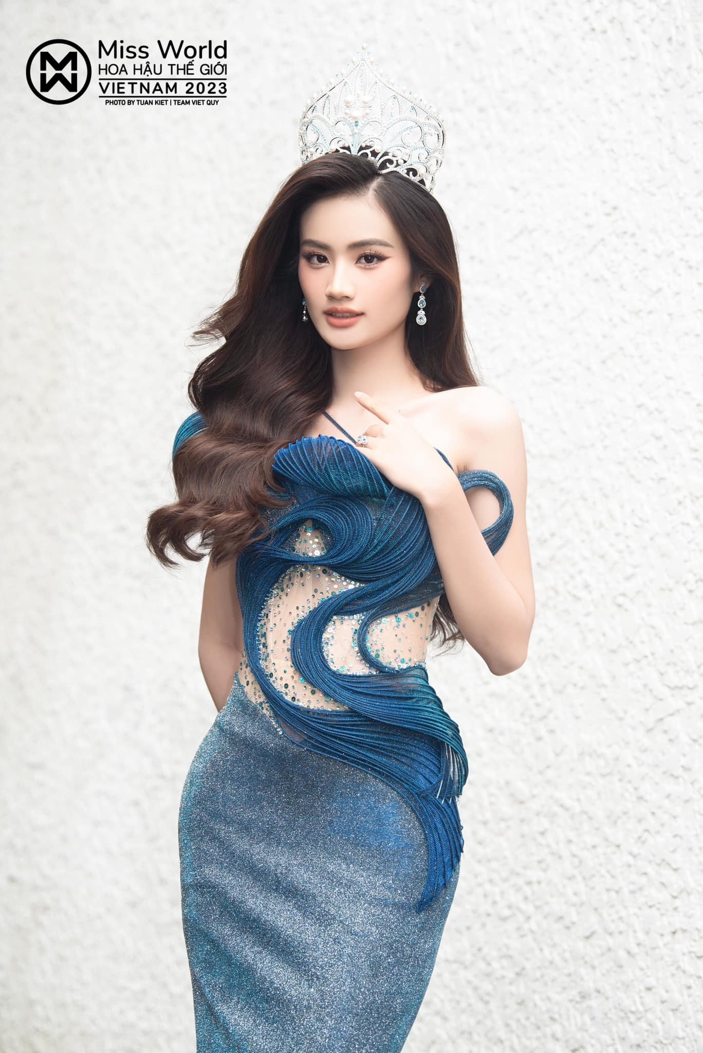 Mới đăng quang nhưng Ý Nhi liên tục vướng phải những tranh cãi về phát ngôn (Ảnh: BTC) Mới đăng quang nhưng Ý Nhi liên tục vướng phải những tranh cãi về phát ngôn (Ảnh: BTC)