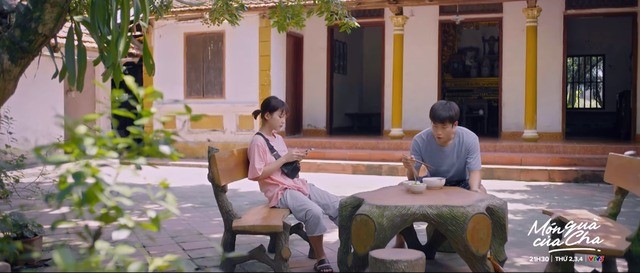 'Món quà của cha' tập 10: Ông Nhân lặng người khi chứng kiến cách sống của con - Ảnh 3 'Món quà của cha' tập 10: Ông Nhân lặng người khi chứng kiến cách sống của con - Ảnh 3