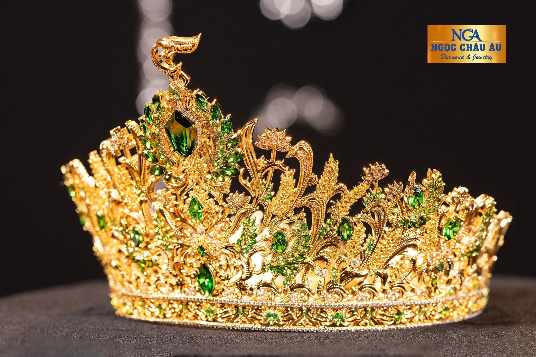 Cận cảnh Vương miện Hoa hậu cùng Tiara dành cho các Á hậu của Miss Grand Vietnam 2023 - Ảnh 1 Cận cảnh Vương miện Hoa hậu cùng Tiara dành cho các Á hậu của Miss Grand Vietnam 2023 - Ảnh 1