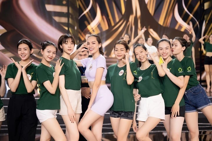 Các thí sinh tập luyện trong phần tổng duyệt trước thềm Chung kết. Ảnh: BTC Các thí sinh tập luyện trong phần tổng duyệt trước thềm Chung kết. Ảnh: BTC