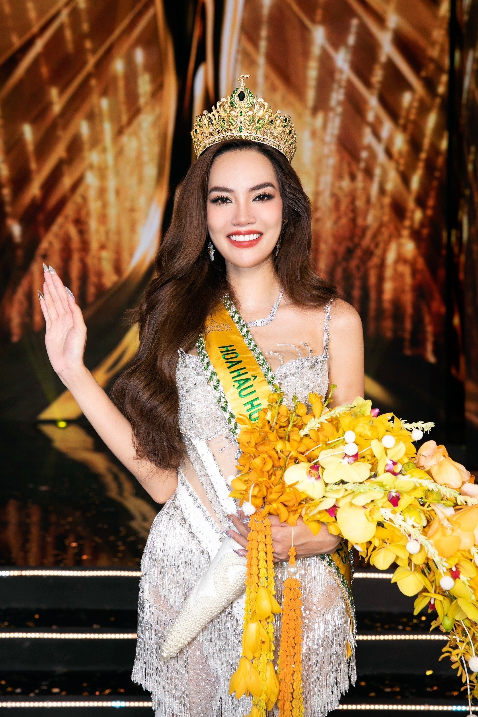 Lê Hoàng Phương là ai? Tiểu sử, sự nghiệp của đương kim Miss Grand Vietnam 2023? - Ảnh 2 Lê Hoàng Phương là ai? Tiểu sử, sự nghiệp của đương kim Miss Grand Vietnam 2023? - Ảnh 2