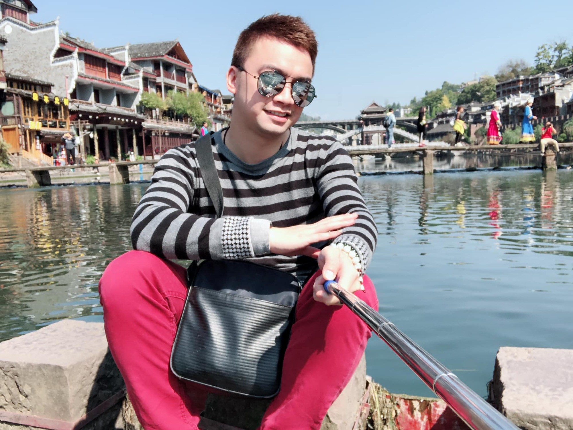 Hà Duy trong 1 chuyến đi du lịch. Ảnh: FBNV