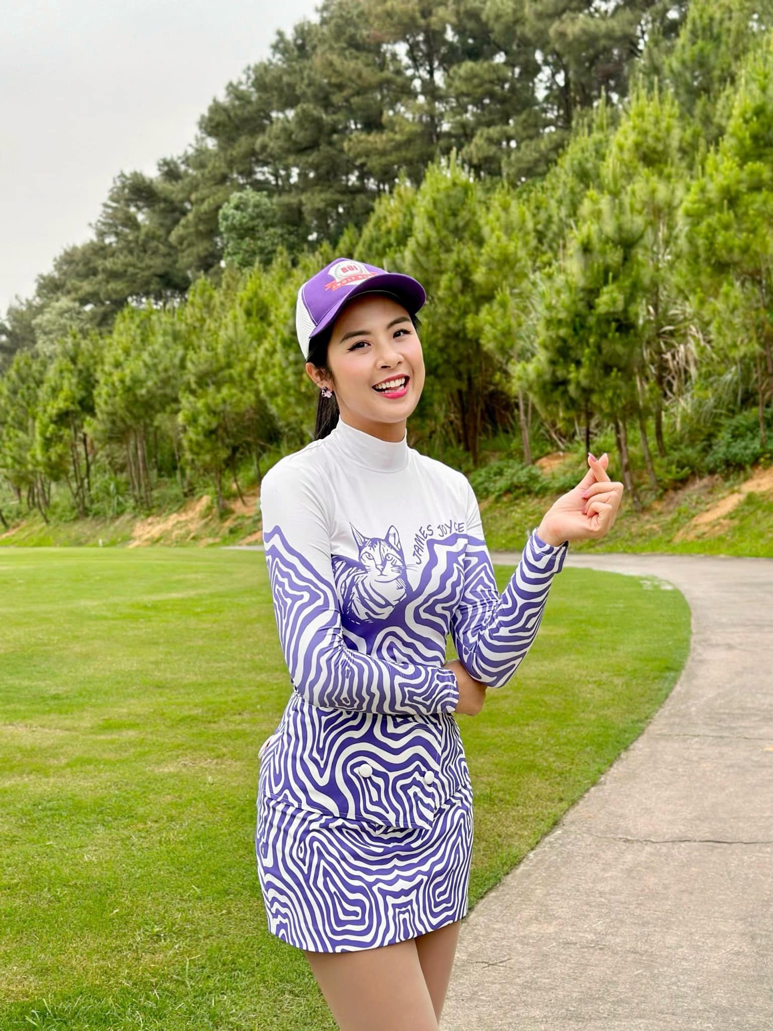 Phương Oanh - Đỗ Mỹ Linh cùng hội bạn thân Hoa hậu tụ họp - Ảnh 1