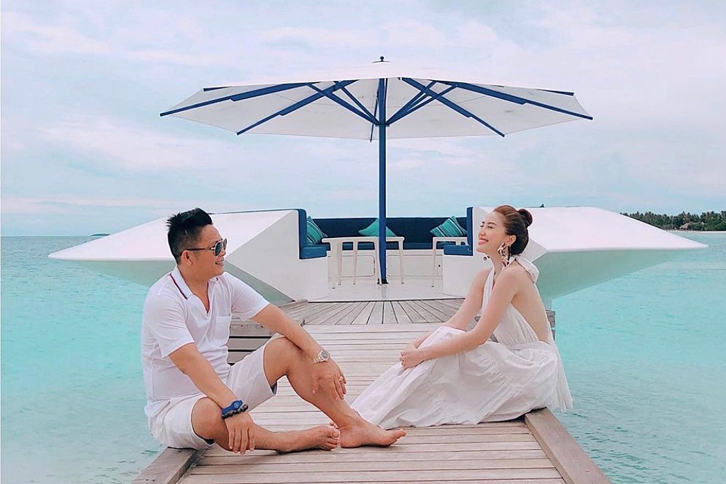 Bảo Thy tiết lộ lý do miệt mài livestream bán hàng online dù giàu kếch xù - Ảnh 1 Bảo Thy tiết lộ lý do miệt mài livestream bán hàng online dù giàu kếch xù - Ảnh 1