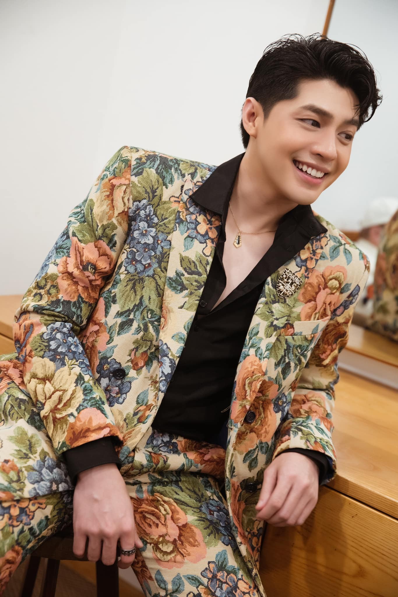 Noo Phước Thịnh là nam ca sĩ trẻ được nhiều người yêu mến, ngưỡng mộ. Ảnh: FBNV