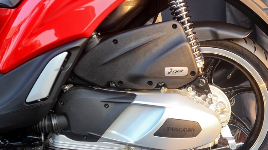 Mẫu xe máy bị đánh giá 'uống xắng như nước lã' thiết kế cùng công nghệ khiến Honda SH 'khiếp vía? - Ảnh 3 Mẫu xe máy bị đánh giá 'uống xắng như nước lã' thiết kế cùng công nghệ khiến Honda SH 'khiếp vía? - Ảnh 3