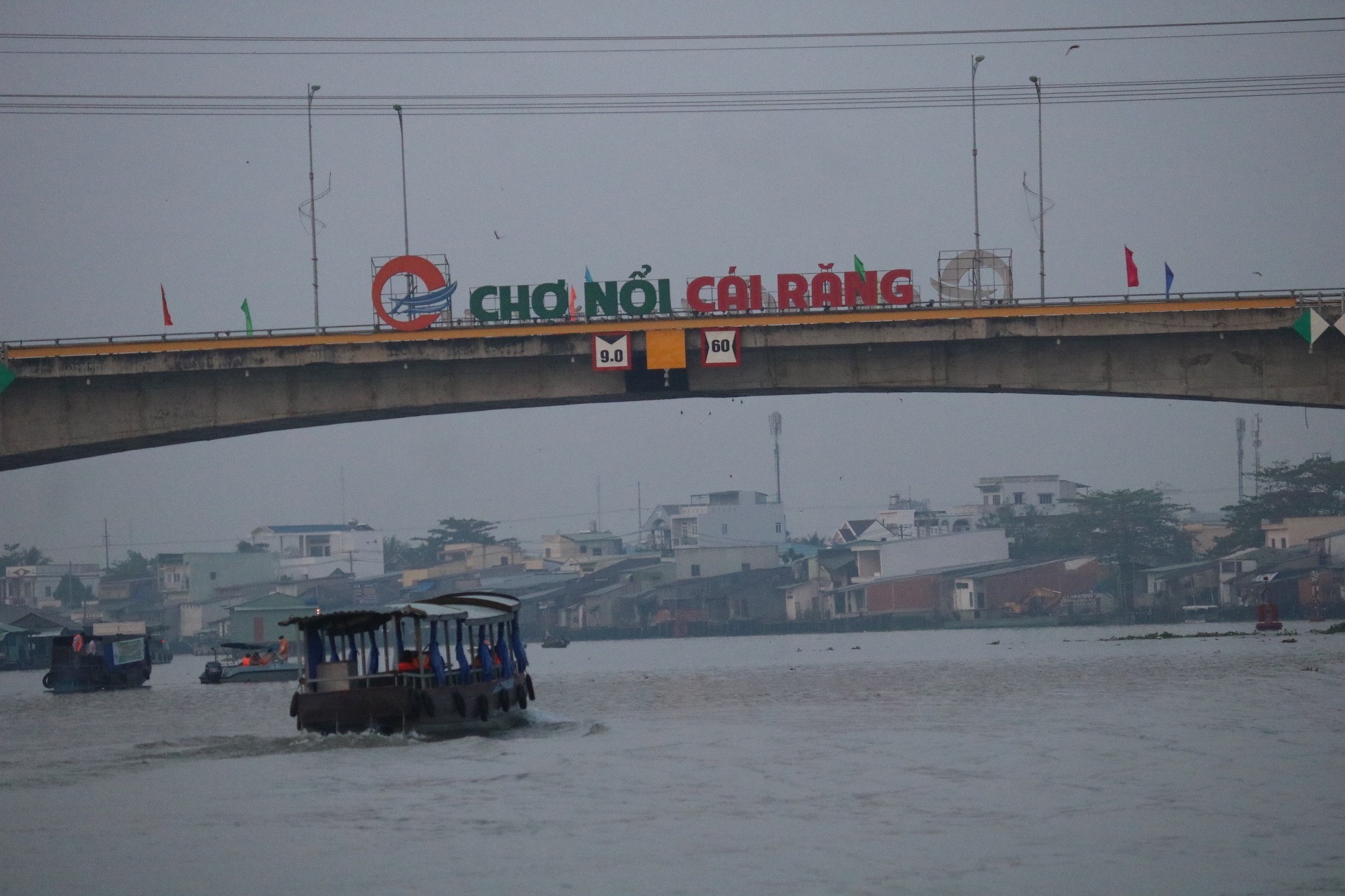 Chợ nổi Cái Răng - điểm đến được nhiều người lựa chọn trải nghiệm khi có dịp ghé tới Cần Thơ. Ảnh: Internet Chợ nổi Cái Răng - điểm đến được nhiều người lựa chọn trải nghiệm khi có dịp ghé tới Cần Thơ. Ảnh: Internet 