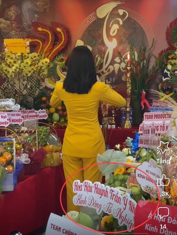 Giỏ hoa quả của Ý Nhi kính dâng lên tổ nghề. Ảnh: Chụp màn hình Giỏ hoa quả của Ý Nhi kính dâng lên tổ nghề. Ảnh: Chụp màn hình
