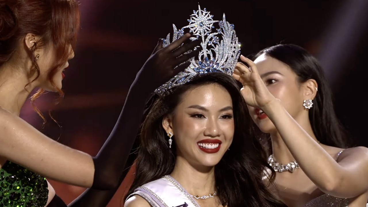 Bùi Quỳnh Hoa đăng quang Miss Universe Vietnam 2023 - Ảnh 1