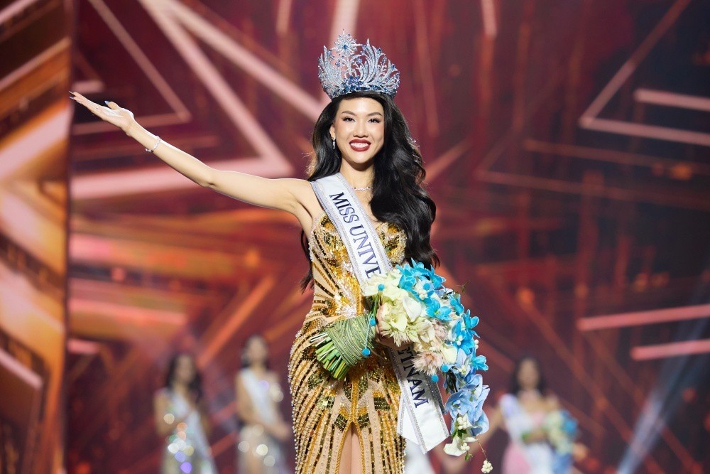 Khoảnh khắc đăng quang của Miss Universe Vietnam - Bùi Quỳnh Hoa. Ảnh: BTC