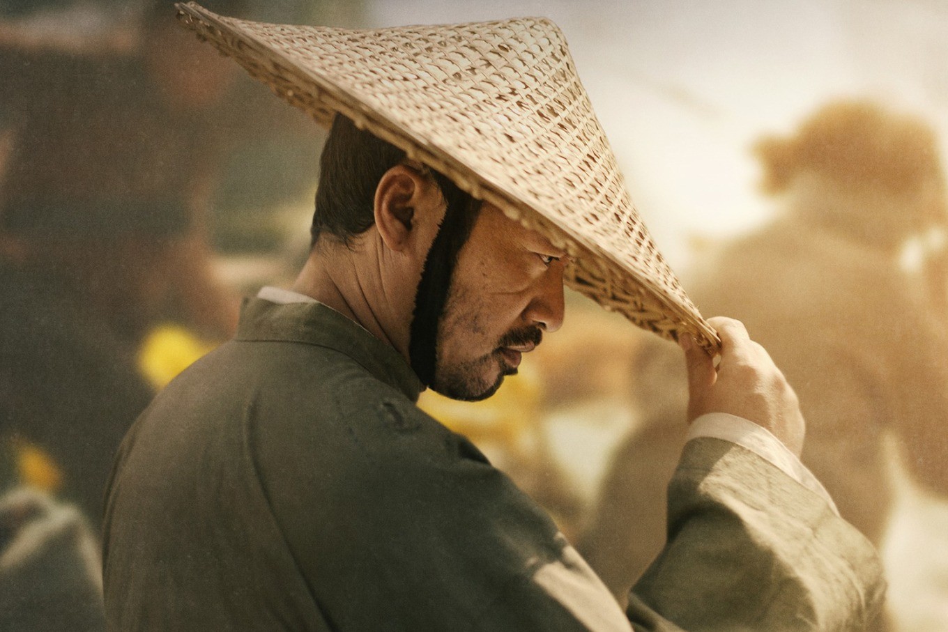 Tiến Luật vai ông Triều trong phim Đất rừng phương Nam. Ảnh: NSX