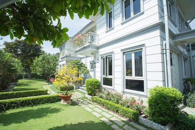 1 góc biệt thự của Hồ Quỳnh Hương. Ảnh: FBNV 1 góc biệt thự của Hồ Quỳnh Hương. Ảnh: FBNV