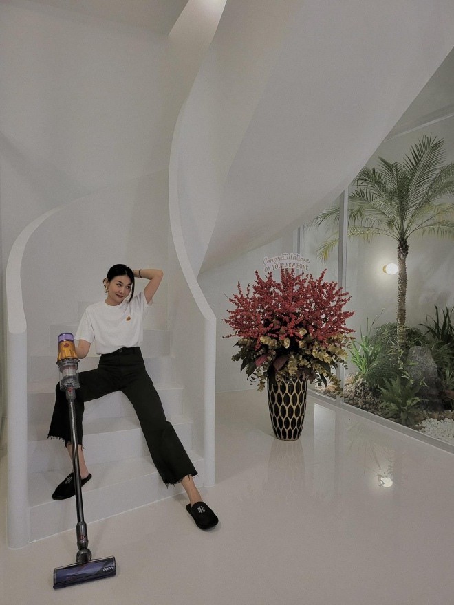 Một góc căn biệt thự của Thanh Hằng. Ảnh: FBNV Một góc căn biệt thự của Thanh Hằng. Ảnh: FBNV