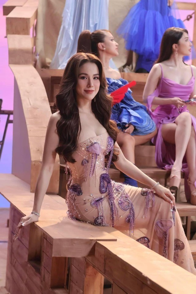 Diệp Lâm Anh tham gia 'Chị đẹp đạp gió rẽ sóng'. Ảnh: FBNV Diệp Lâm Anh tham gia 'Chị đẹp đạp gió rẽ sóng'. Ảnh: FBNV