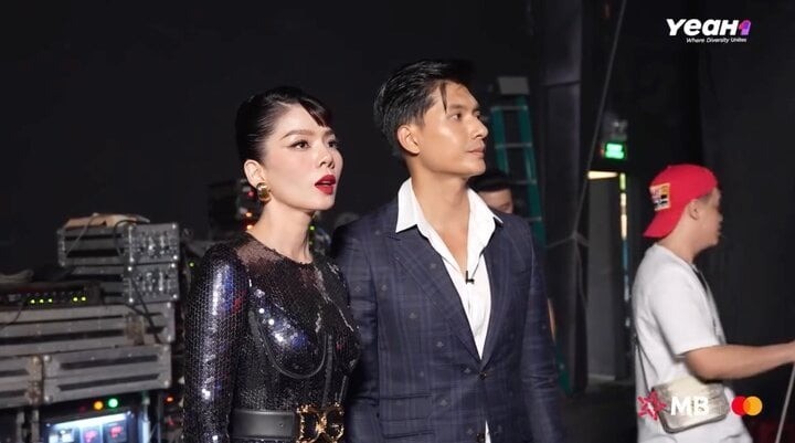 Lệ Quyên luôn có Lâm Bảo Châu kề cạnh trong hậu trường. Ảnh: Yeah1 Lệ Quyên luôn có Lâm Bảo Châu kề cạnh trong hậu trường. Ảnh: Yeah1