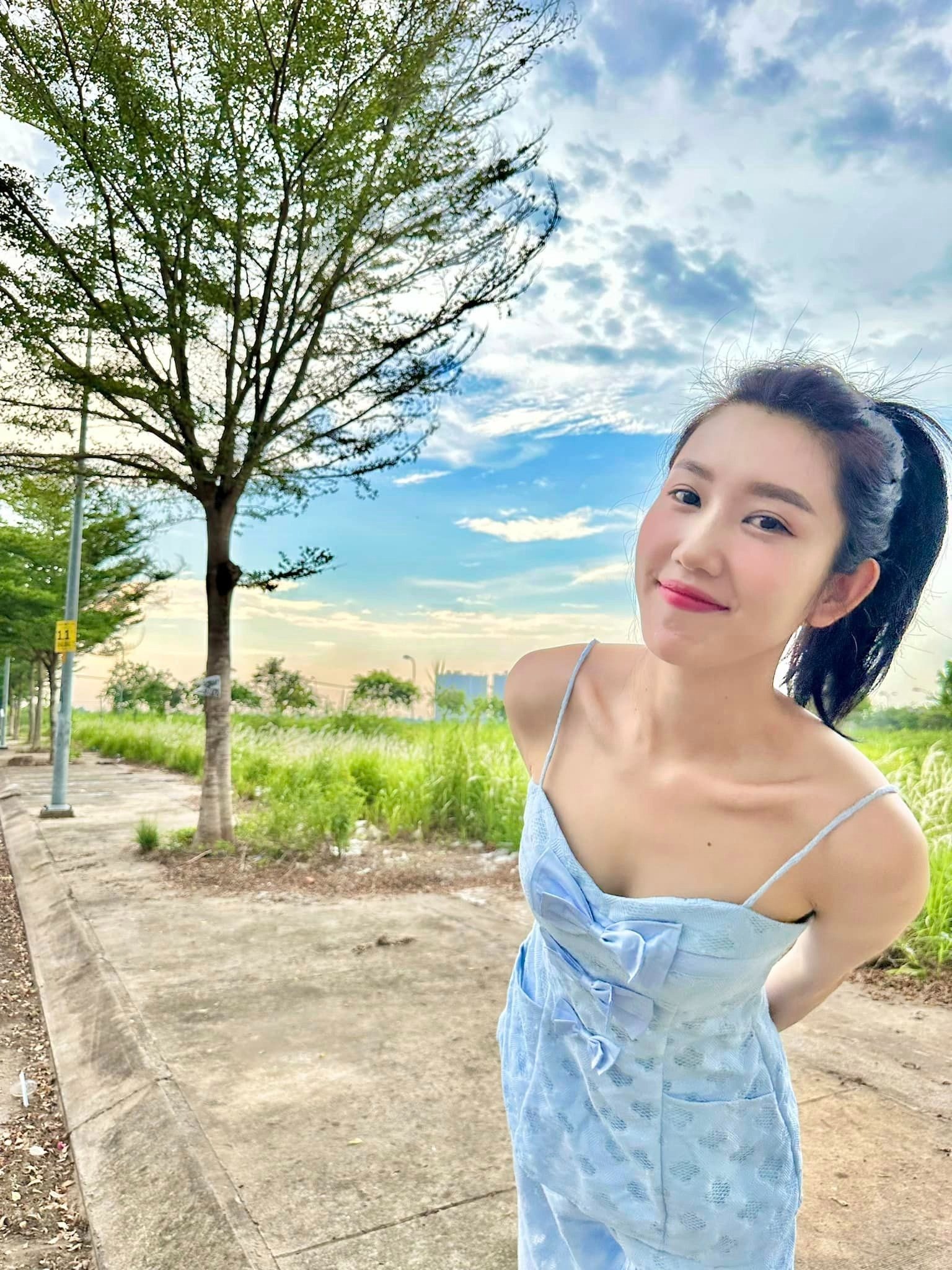 Nhan sắc xinh đẹp rạng rỡ của Thúy Ngân. Ảnh: FBNV