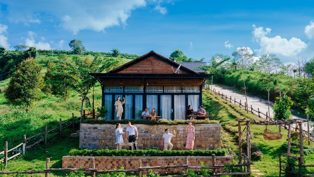 Bộ phim nối sóng 'Cuộc chiến không giới tuyến' có gì đáng xem? - Ảnh 2