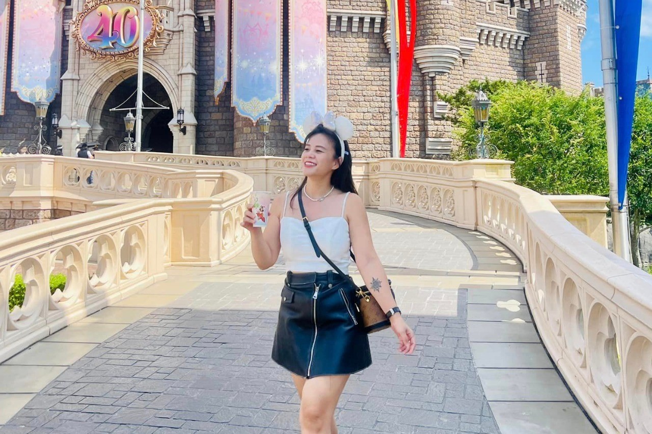 Doanh nhân Đào Lan Hương và 2 con. Ảnh: FBNV