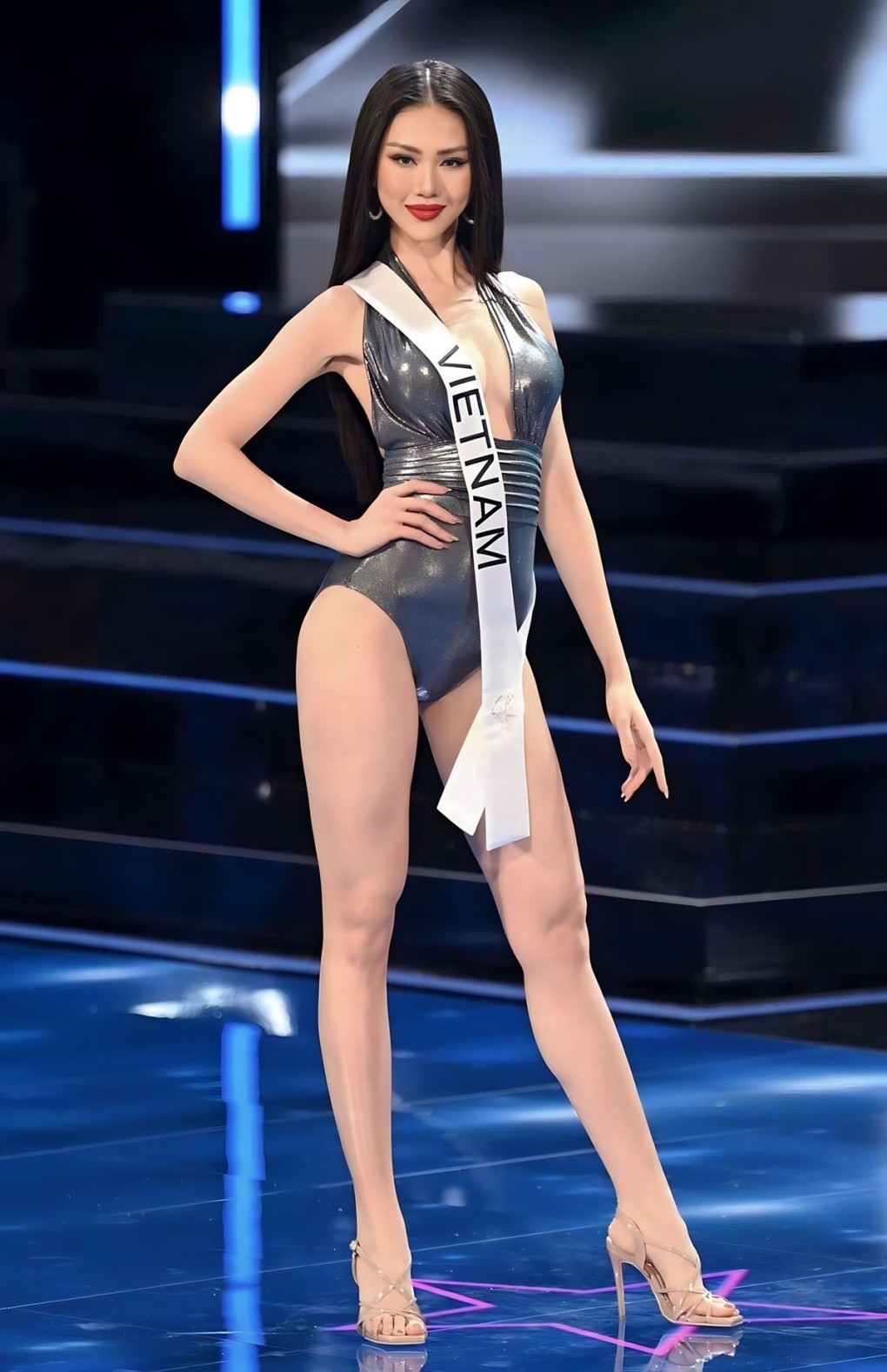 Động thái của Bùi Quỳnh Hoa sau khi không lọt top 20 Miss Universe 2023 - Ảnh 2 Động thái của Bùi Quỳnh Hoa sau khi không lọt top 20 Miss Universe 2023 - Ảnh 2