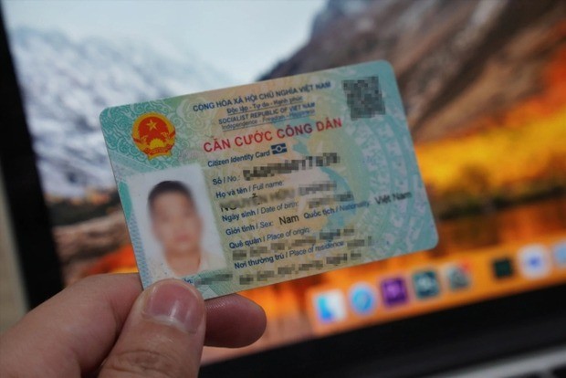 Khi công dân đủ 25 tuổi, đủ 40 tuổi và đủ 60 tuổi, công dân phải thực hiện việc đổi mới CCCD. (Ảnh minh hoạ) Khi công dân đủ 25 tuổi, đủ 40 tuổi và đủ 60 tuổi, công dân phải thực hiện việc đổi mới CCCD. (Ảnh minh hoạ)