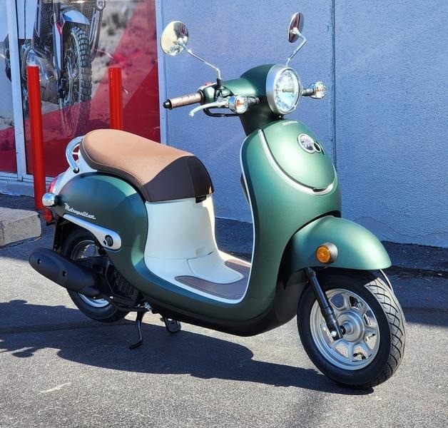 Mẫu xe máy mới của Honda: Thiết kế nhỏ gọn nhưng hút mắt, giá bán lại gây suy ngẫm - Ảnh 1