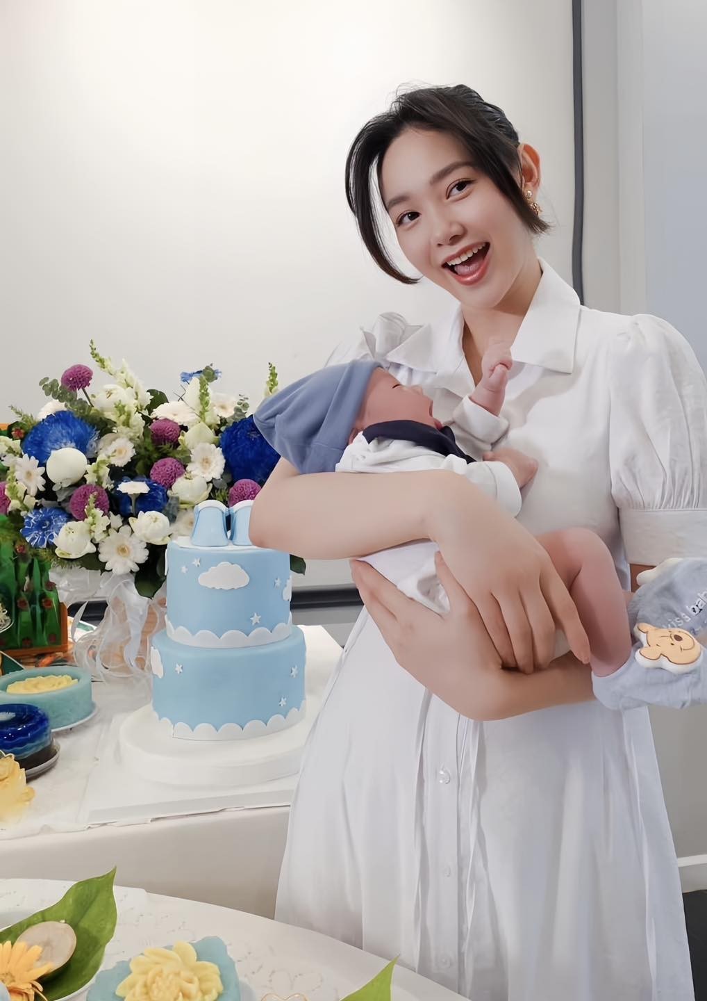 Minh Hằng nói về cái khó khi giữ gìn nhan sắc sau khi sinh con - Ảnh 1