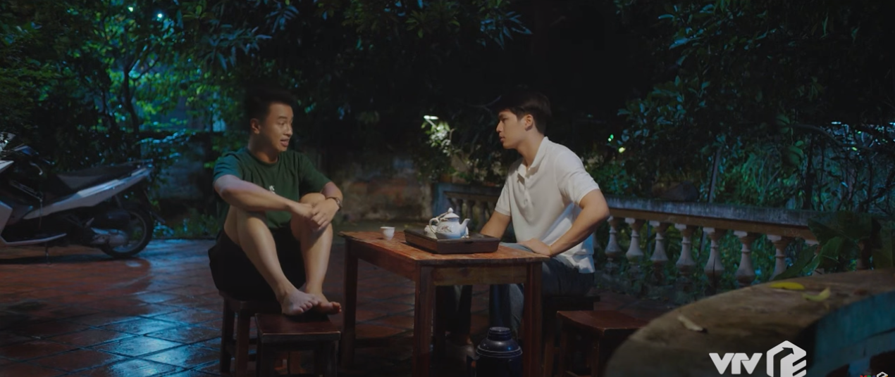 'Chúng ta của 8 năm sau' tập 11: Dương bắt quả tang Tùng tình tứ gái lạ ở khách sạn, Lâm nắm thóp ông Quảng? - Ảnh 5