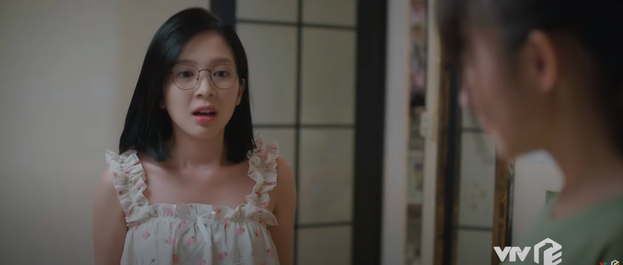 'Chúng ta của 8 năm sau' tập 11: Dương bắt quả tang Tùng tình tứ gái lạ ở khách sạn, Lâm nắm thóp ông Quảng? - Ảnh 3