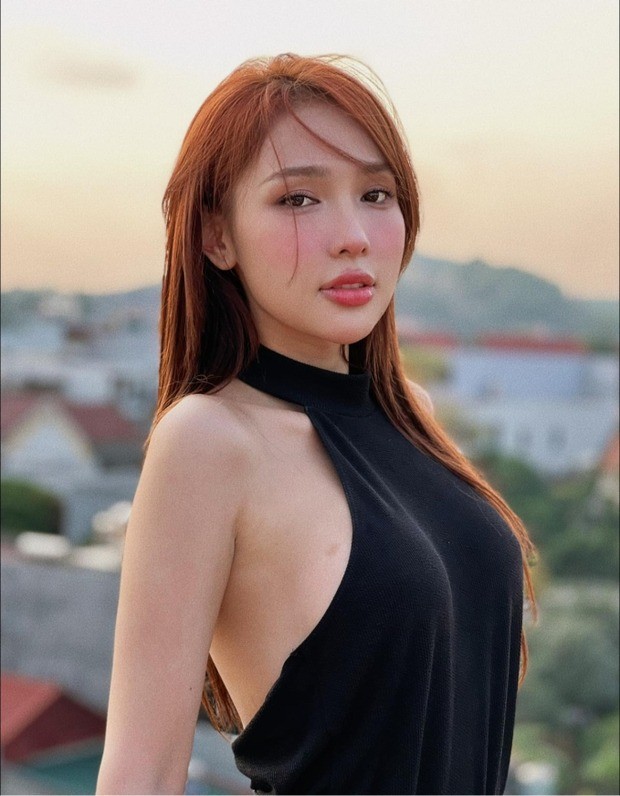 Người đẹp Mỹm Trần gây chú ý khi tham gia chương trình Tỏ tình hoàn mỹ. Ảnh: FBNV Người đẹp Mỹm Trần gây chú ý khi tham gia chương trình Tỏ tình hoàn mỹ. Ảnh: FBNV