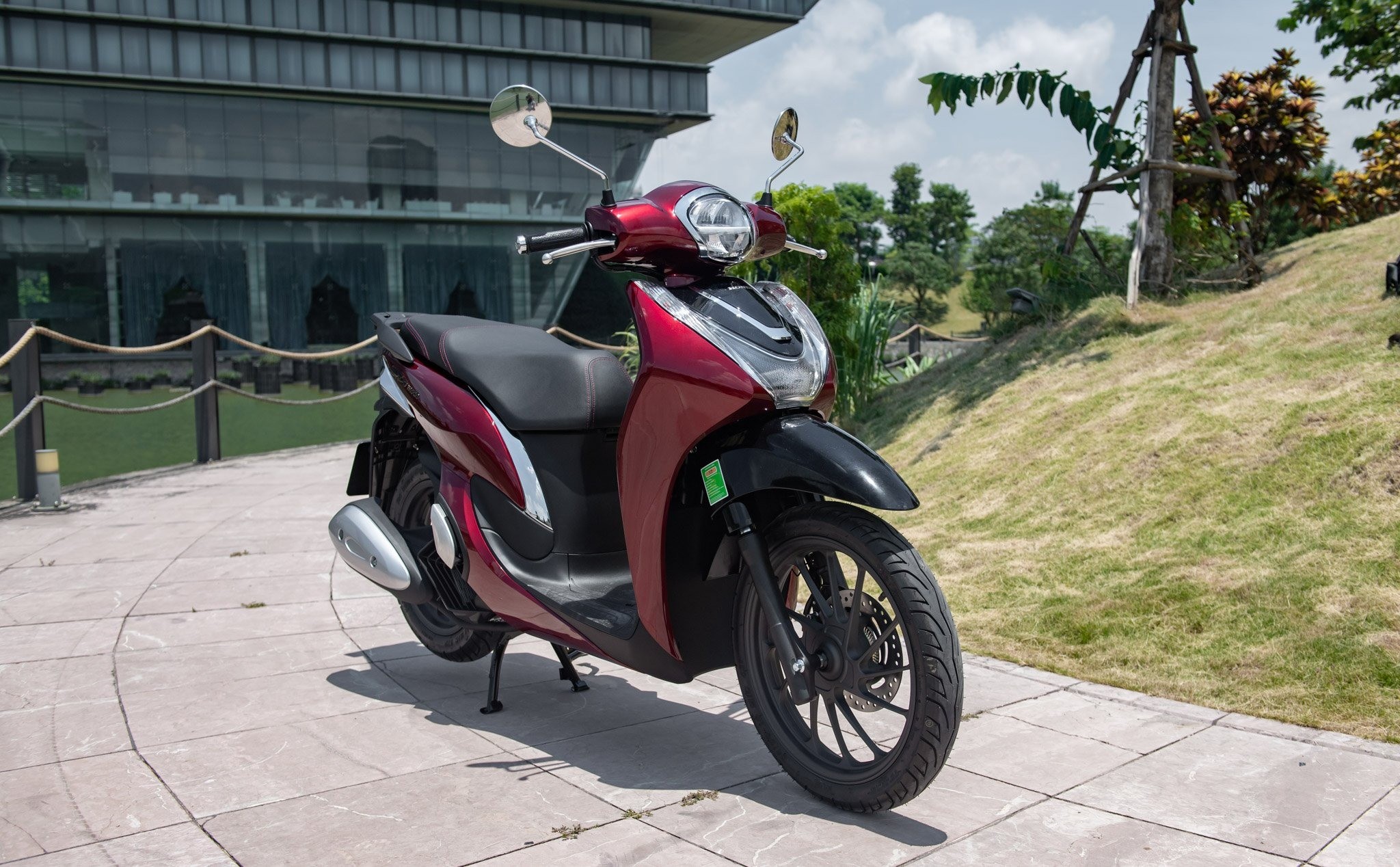 Bảng giá chi tiết Honda SH Mode tháng 12/2023: Có phiên bản gần 80 triệu đồng, trang bị có đáng tiền - Ảnh 2