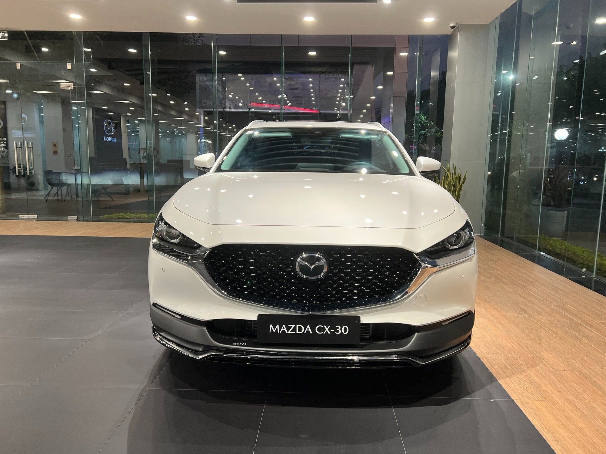 Mazda CX-30 đột ngột tăng 25 triệu, giá khởi điểm gần bằng Honda HR-V - Ảnh 1