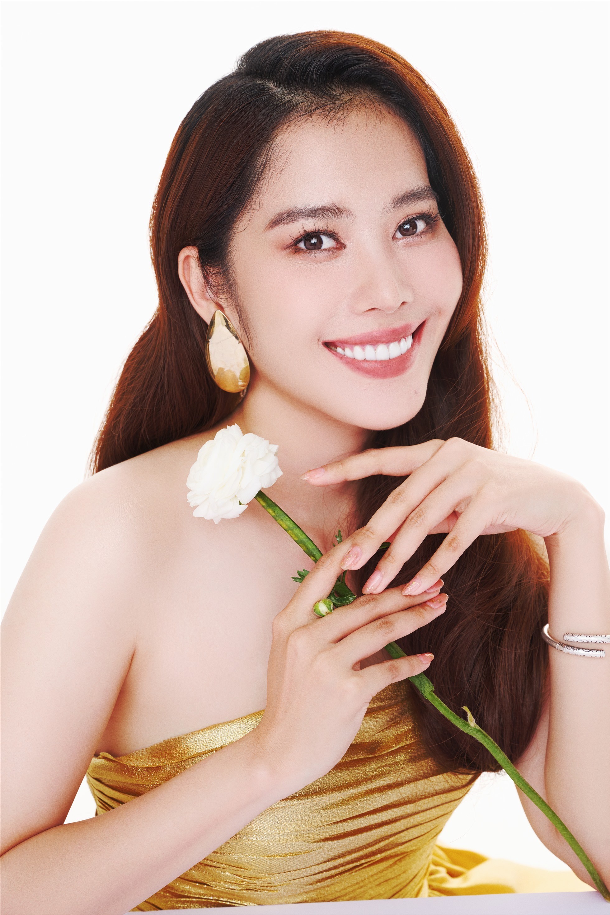 Nam Em vướng phải nhiều ồn ào về phát ngôn. Ảnh: FBNV