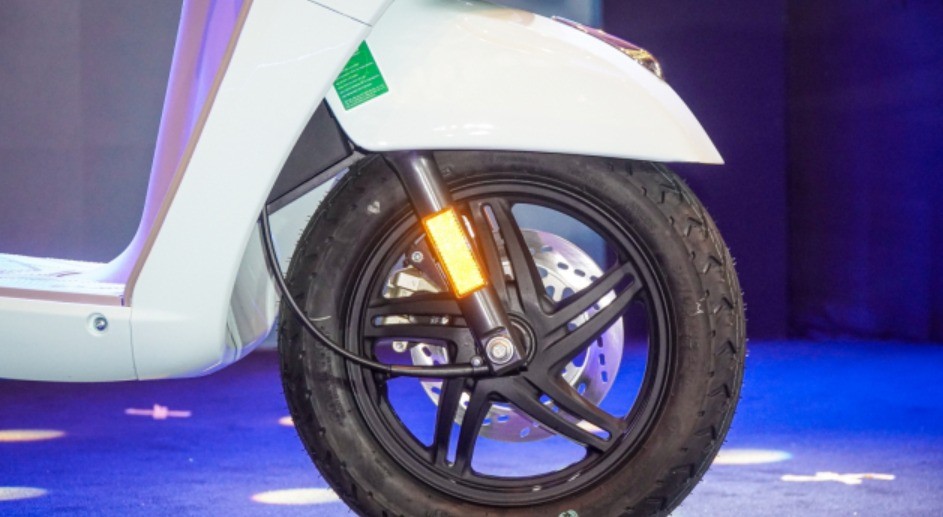 Mẫu xe tay ga giá cực rẻ tại Việt Nam: Thiết kế 'xịn đét', hiệu năng lại càng gây suy ngẫm - Ảnh 2