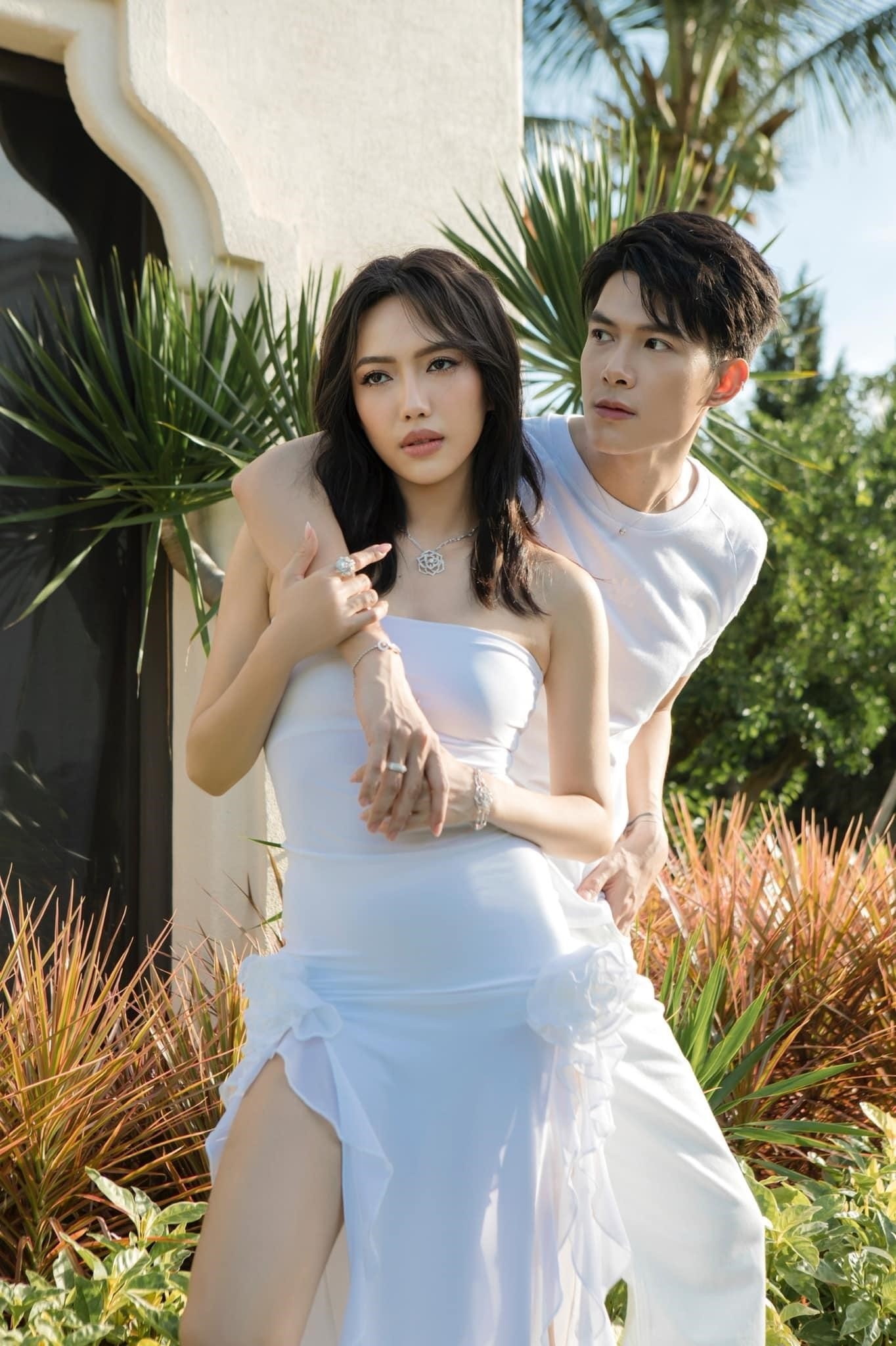 Anh Tú - Diệu Nhi là cặp đôi ngọt ngào, hạnh phúc trong showbiz Việt. Ảnh: FBNV