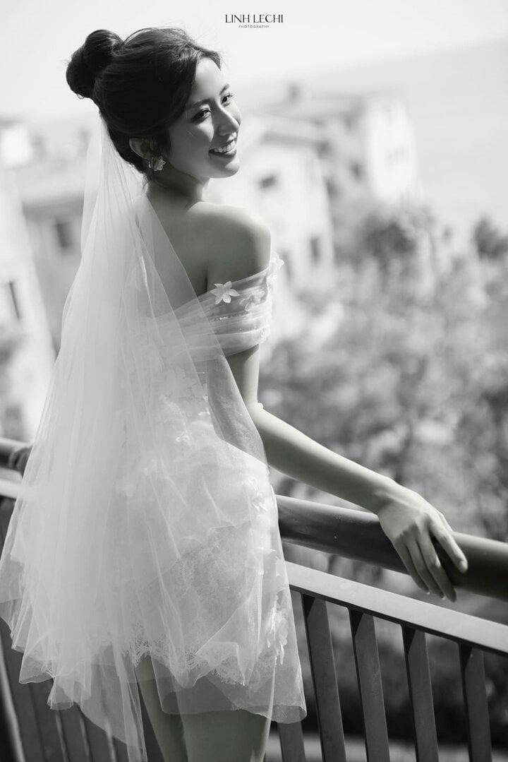 Diễn viên Ngọc Huyền trong bộ ảnh cưới. Ảnh: FBNV Diễn viên Ngọc Huyền trong bộ ảnh cưới. Ảnh: FBNV