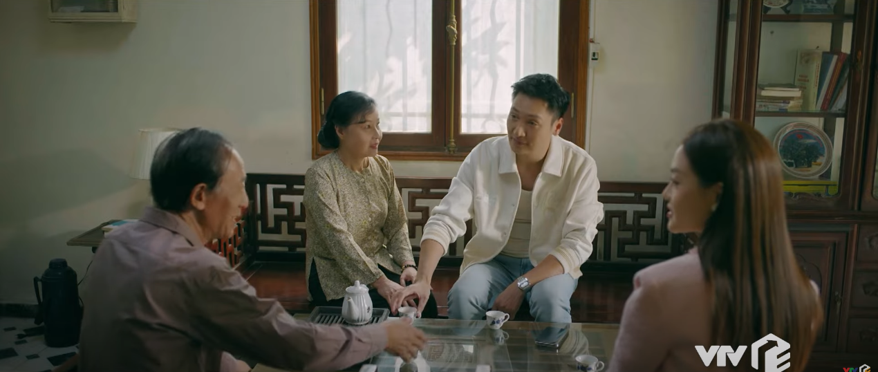 'Chúng ta của 8 năm sau' tập 16: Dương bị đổ oan phải vay tiền Nguyệt, Lâm đưa bạn gái về ra mắt? - Ảnh 2