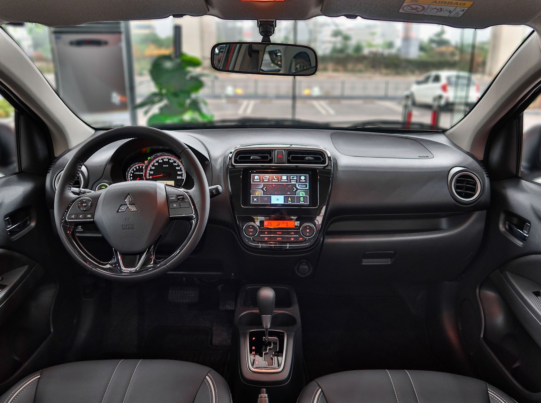 Cập nhật bảng giá Mitsubishi Attrage giữa tháng 12/2023, liệu đủ sức 'soán ngôi' Toyota Vios? - Ảnh 3 Cập nhật bảng giá Mitsubishi Attrage giữa tháng 12/2023, liệu đủ sức 'soán ngôi' Toyota Vios? - Ảnh 3
