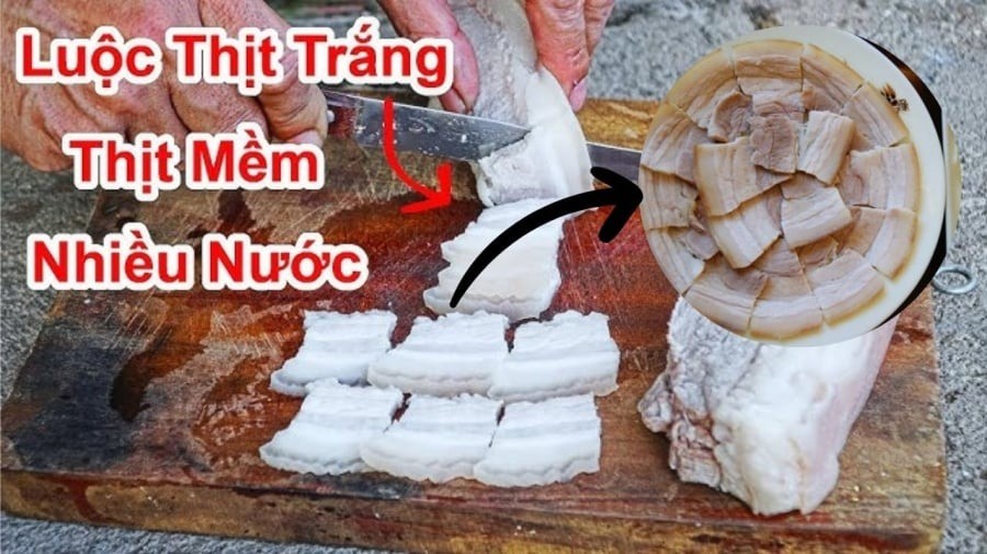 Chị em nội trợ nên biết: Luộc thịt ba chỉ đừng quên bỏ thứ này, thành phẩm sẽ ngon - thơm - Ảnh 2