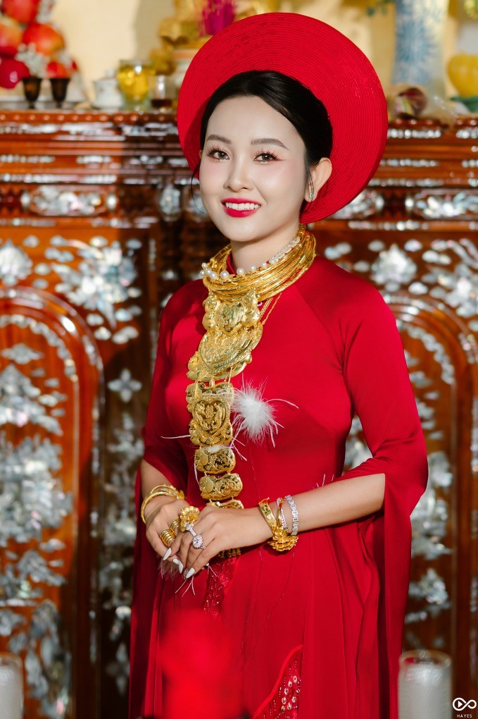 Cô dâu Thúy Nhi rạng rỡ trong ngày đám cưới. Ảnh: FBNV Cô dâu Thúy Nhi rạng rỡ trong ngày đám cưới. Ảnh: FBNV