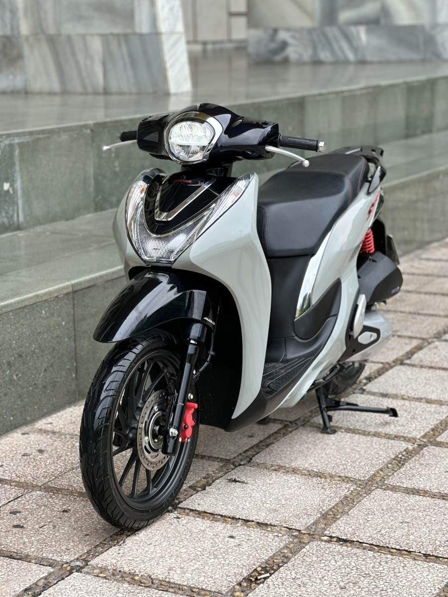 Honda SH Mode giảm giá sâu, thời điểm thích hợp sắm xe vi vu Tết này - Ảnh 2