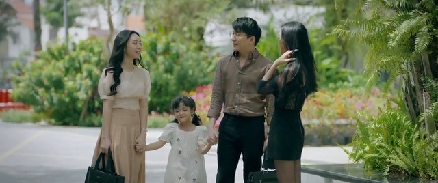 'Chúng ta của 8 năm sau' tập 27: Nguyệt phát hiện chồng nói dối, Dương được Lâm tán tỉnh - Ảnh 1 'Chúng ta của 8 năm sau' tập 27: Nguyệt phát hiện chồng nói dối, Dương được Lâm tán tỉnh - Ảnh 1
