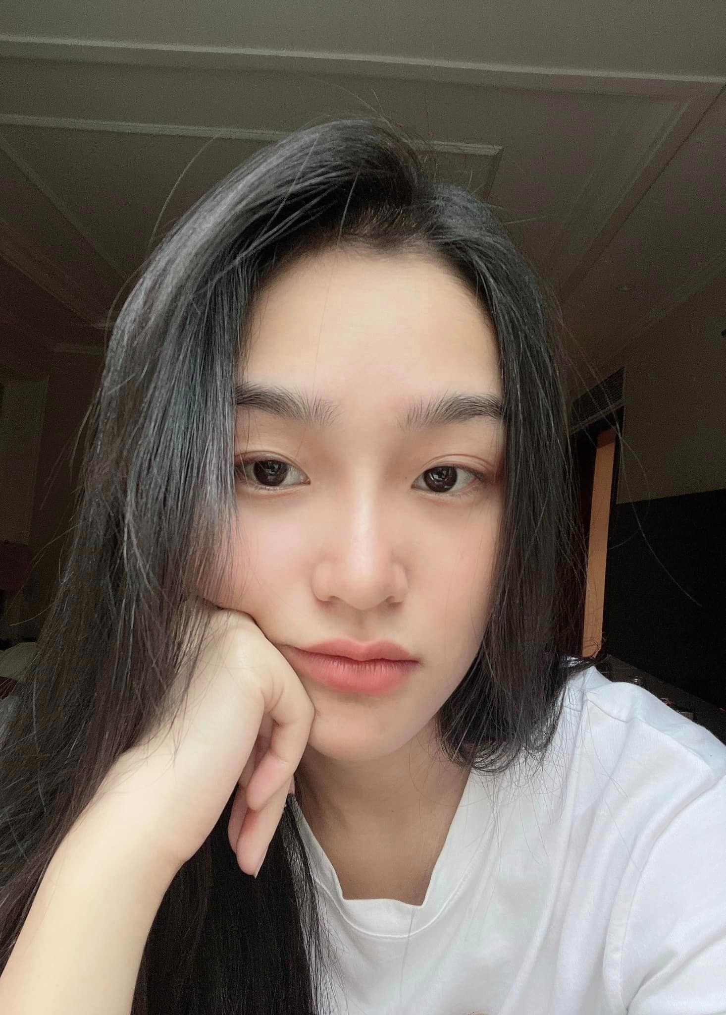 Nhan sắc đời thường của mỹ nhân gốc Thanh Hóa. Ảnh: FBNV